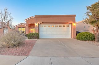 6601 Silkwood Avenue NW, Albuquerque, NM 87121