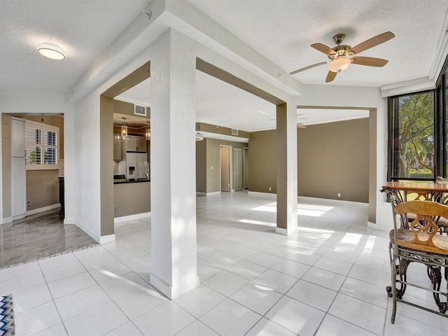 7546 La Paz Boulevard 108, Boca Raton, FL 33433