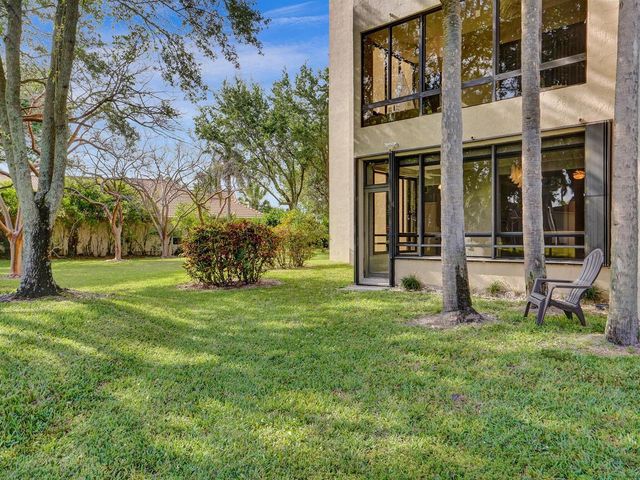 7546 La Paz Boulevard 108, Boca Raton, FL 33433