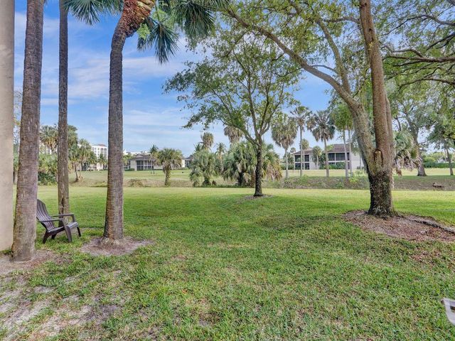 7546 La Paz Boulevard 108, Boca Raton, FL 33433