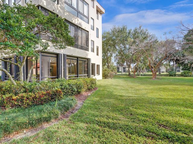 7546 La Paz Boulevard 108, Boca Raton, FL 33433