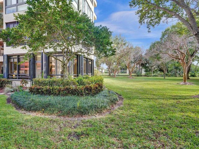 7546 La Paz Boulevard 108, Boca Raton, FL 33433