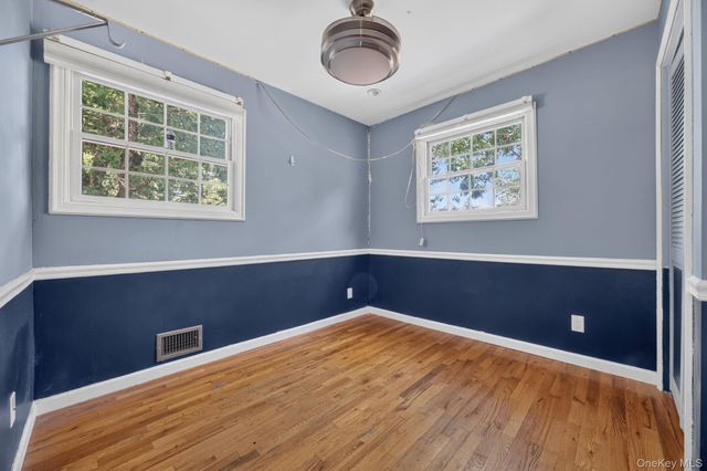 20 Revere Circle, Port Jefferson, NY 11776