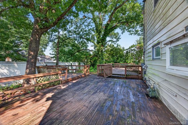 20 Revere Circle, Port Jefferson, NY 11776