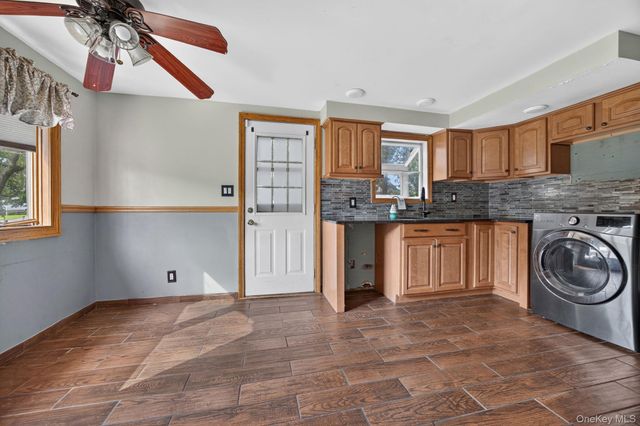 20 Revere Circle, Port Jefferson, NY 11776