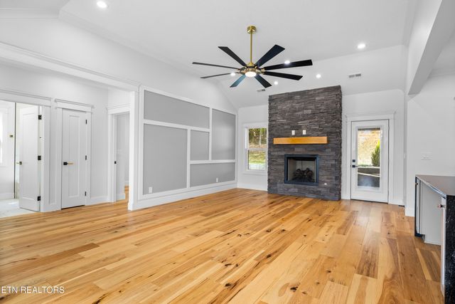 316 Ootsima Lane, Loudon, TN 37774