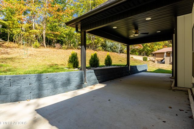 316 Ootsima Lane, Loudon, TN 37774