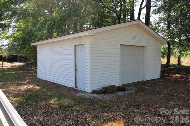 249 J L Green Lane, Pageland, SC 29728