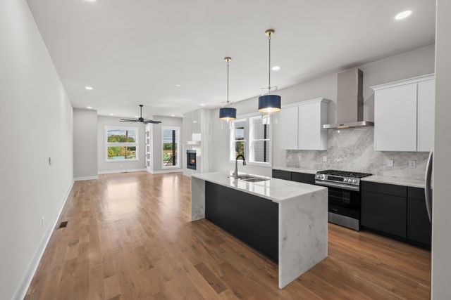 2521 W Heiman St, Nashville, TN 37208