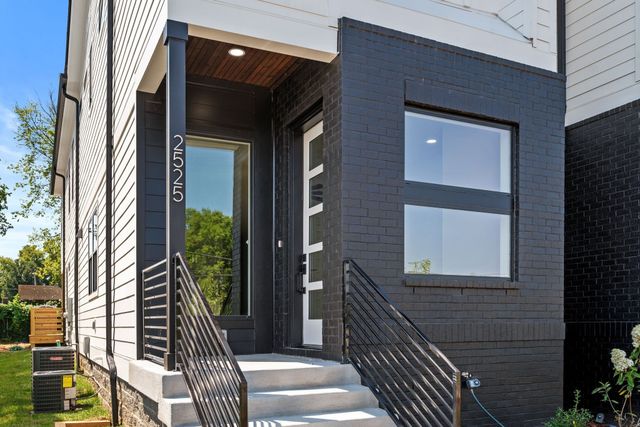 2521 W Heiman St, Nashville, TN 37208