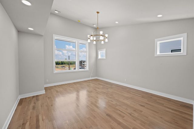 2521 W Heiman St, Nashville, TN 37208