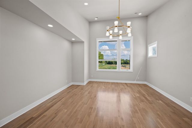 2521 W Heiman St, Nashville, TN 37208