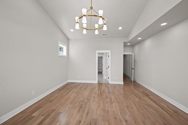 2521 W Heiman St, Nashville, TN 37208