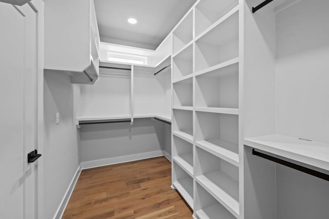 2521 W Heiman St, Nashville, TN 37208