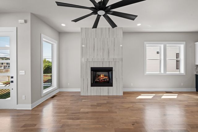 2521 W Heiman St, Nashville, TN 37208