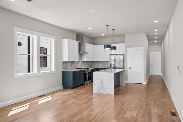 2521 W Heiman St, Nashville, TN 37208