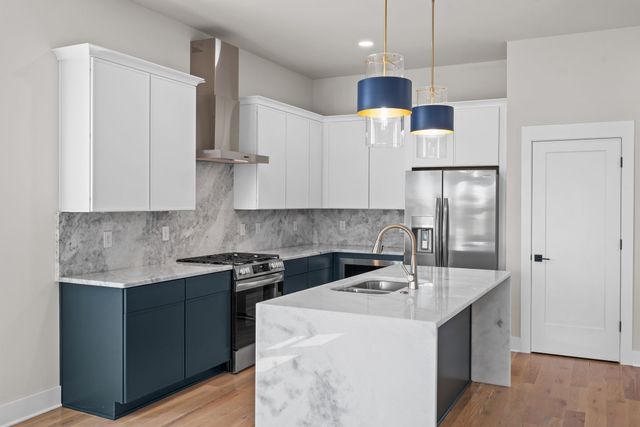 2521 W Heiman St, Nashville, TN 37208