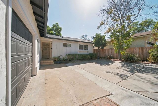 8845 Fabienne Way, La Mesa, CA 91941