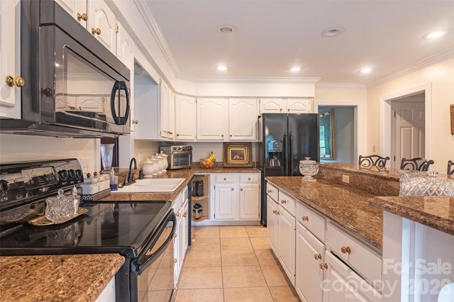102 Ridgeview Drive, Rutherfordton, NC 28139