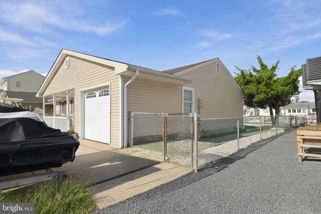19 LOUISIANA DR, Little Egg Harbor Twp, NJ 08087
