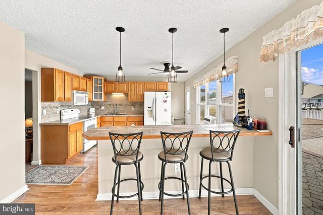 19 LOUISIANA DR, Little Egg Harbor Twp, NJ 08087