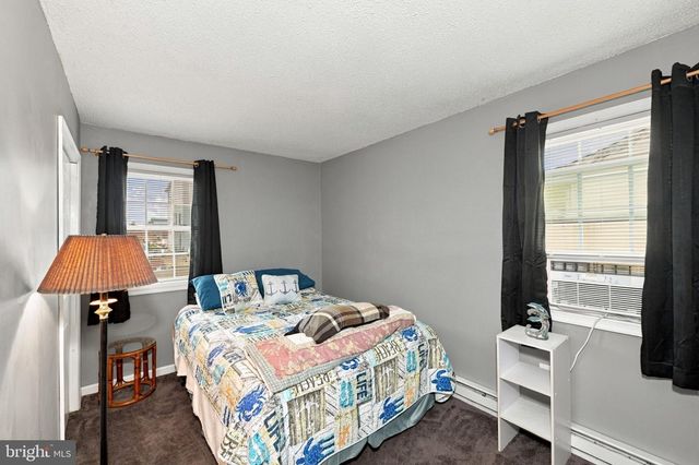 19 LOUISIANA DR, Little Egg Harbor Twp, NJ 08087