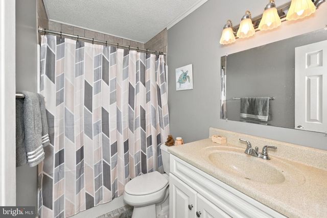 19 LOUISIANA DR, Little Egg Harbor Twp, NJ 08087