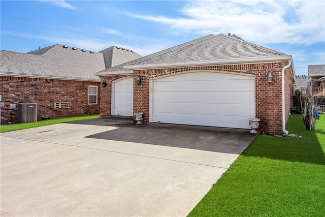 7160 Hazel Court, Springdale, AR 72762