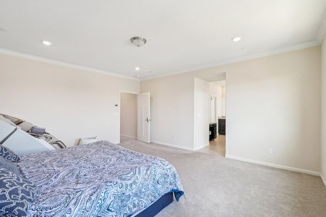 7345 Tawny Port Way, Sacramento, CA 95829