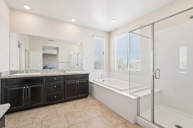 7345 Tawny Port Way, Sacramento, CA 95829