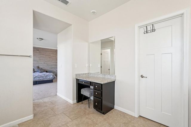 7345 Tawny Port Way, Sacramento, CA 95829