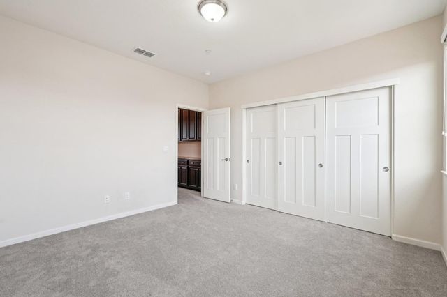 7345 Tawny Port Way, Sacramento, CA 95829