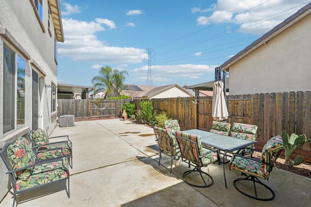 7345 Tawny Port Way, Sacramento, CA 95829