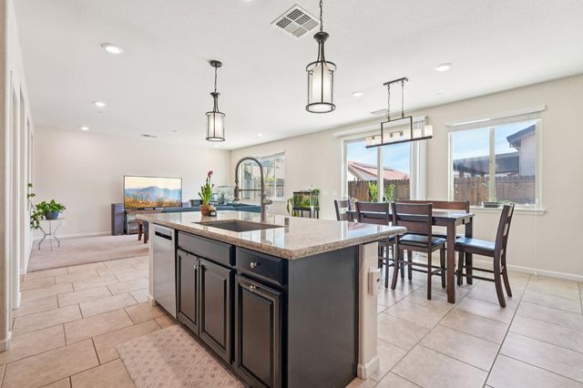 7345 Tawny Port Way, Sacramento, CA 95829