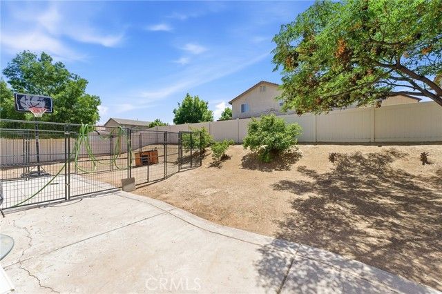 12419 Ojo Caliente, Victorville, CA 92392