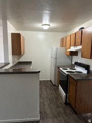 885 E MEADOW PINE CT #32, Salt Lake City, UT 84106