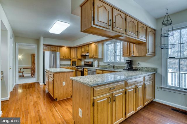 9879 HEMLOCK HILLS CT, Manassas, VA 20111