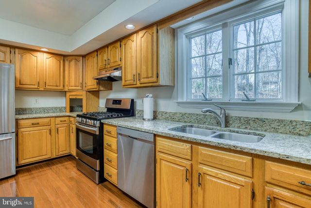 9879 HEMLOCK HILLS CT, Manassas, VA 20111