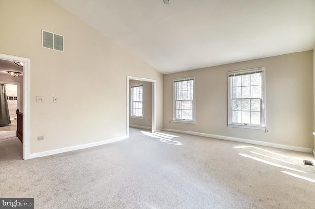 9879 HEMLOCK HILLS CT, Manassas, VA 20111