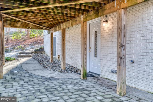 9879 HEMLOCK HILLS CT, Manassas, VA 20111