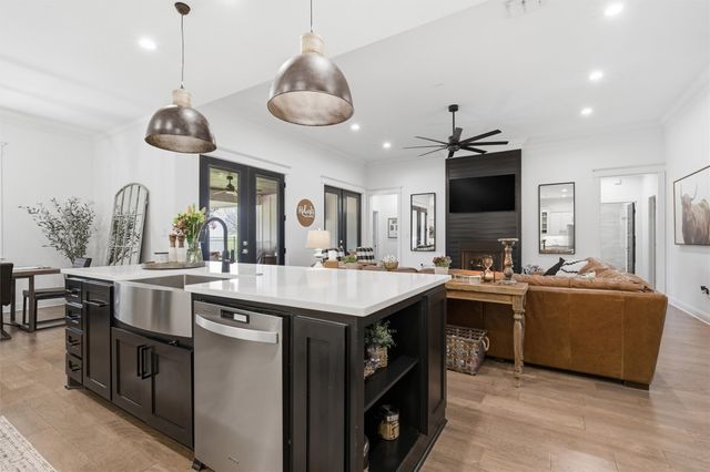 428 Warren Road, Lorena, TX 76655