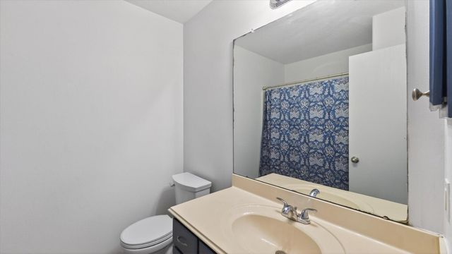 9747 Gulfstream Drive, Conroe, TX 77303