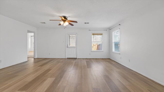 9747 Gulfstream Drive, Conroe, TX 77303