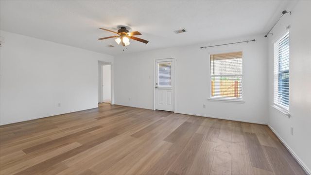 9747 Gulfstream Drive, Conroe, TX 77303