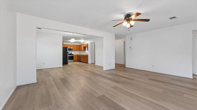 9747 Gulfstream Drive, Conroe, TX 77303