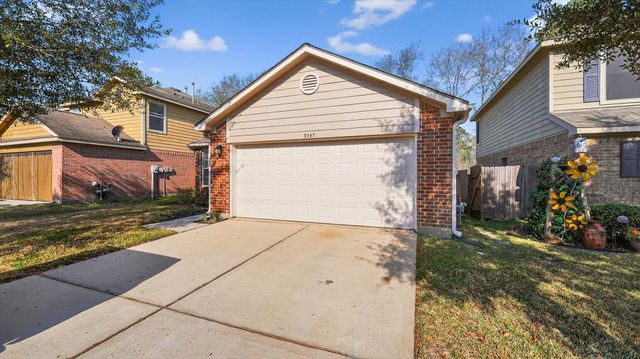 9747 Gulfstream Drive, Conroe, TX 77303