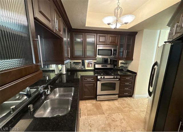230 East Flamingo Road 329, Las Vegas, NV 89169