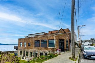 4027 Beach Drive SW #2, Seattle, WA 98116