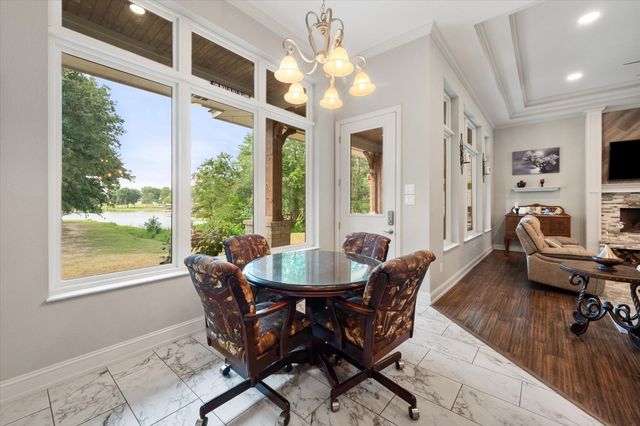930 Waters Edge Drive, Corsicana, TX 75109