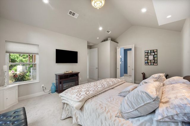930 Waters Edge Drive, Corsicana, TX 75109